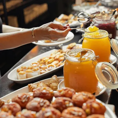 Castanheiro Boutique 4*