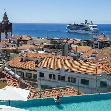 Castanheiro Boutique 4*