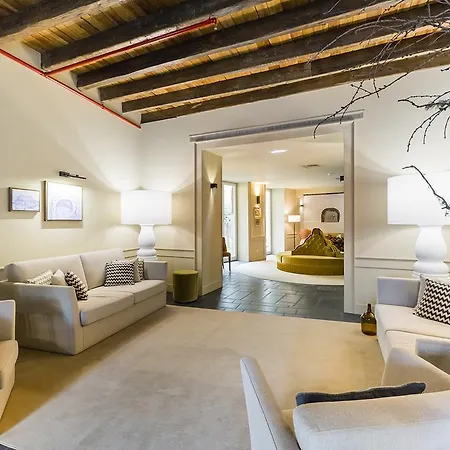 Castanheiro Boutique Φουνκάλ